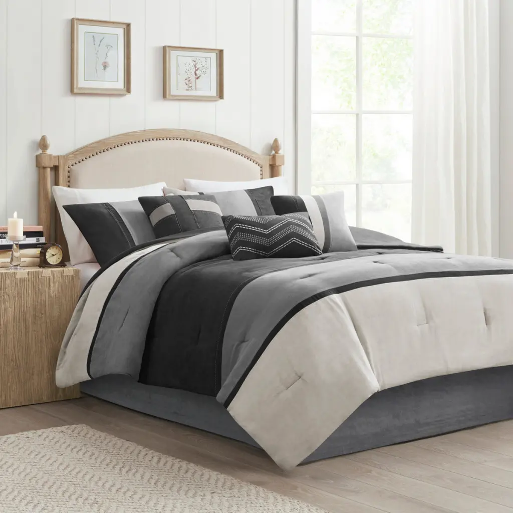 7 Piece Faux Suede Comforter Set Black Queen Size Polyester jla