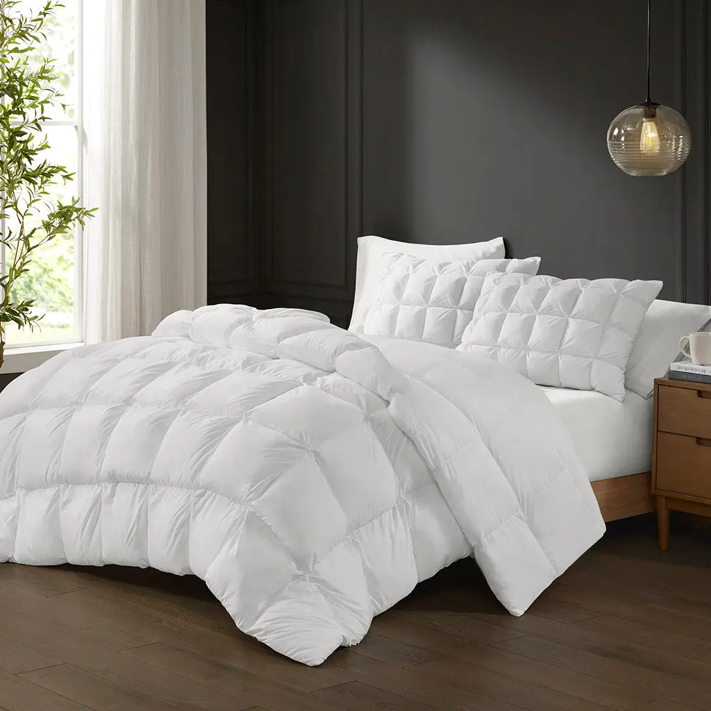Overfilled Down Alternative Comforter White Polyester jla