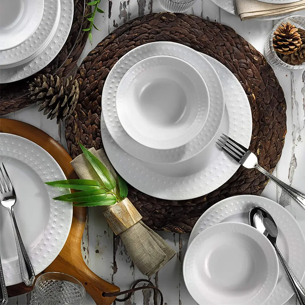 Fulya 16 Pieces Dinnerware Set White Ceramic Everyday Use furnia