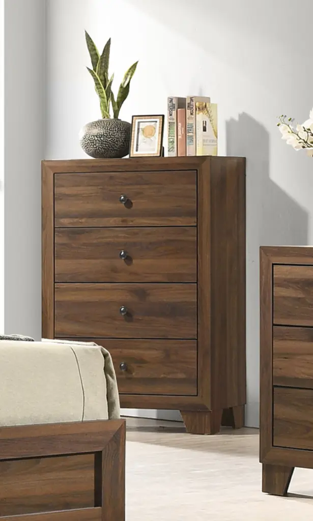 Contemporary 4 Drawer Tall Chest Metallic Hardware Rustic Brown Wood Dresser kanepe