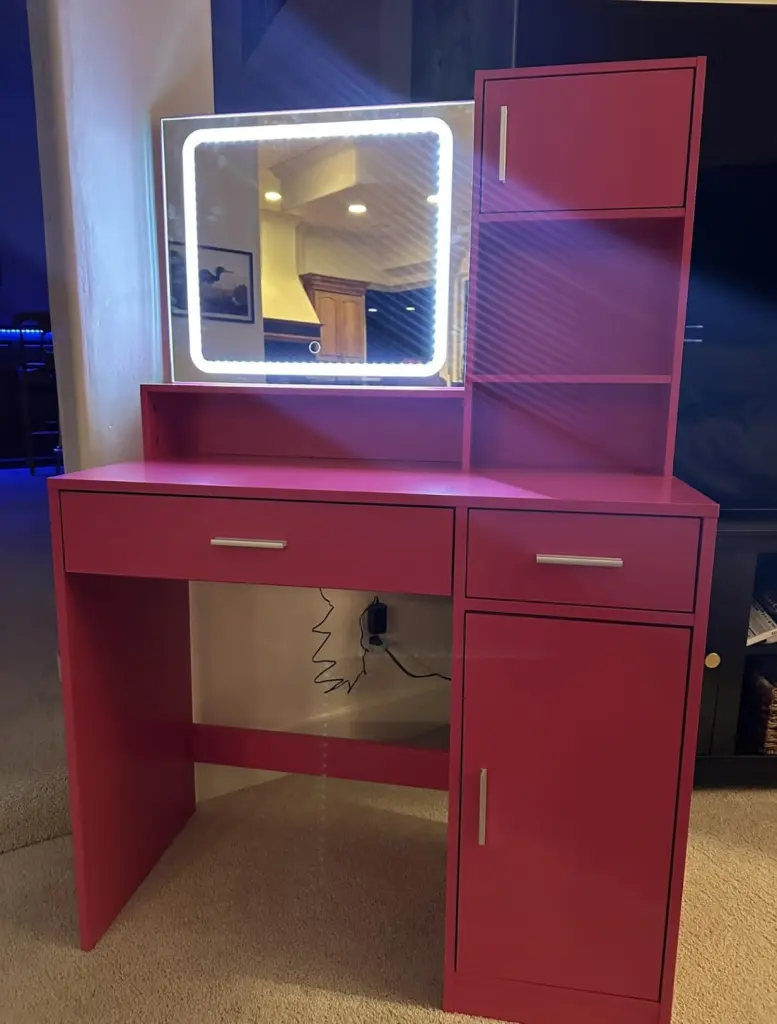 Vanity Desk Mirror And LED Light Strip Dressing Table Large Storage mirrotowel