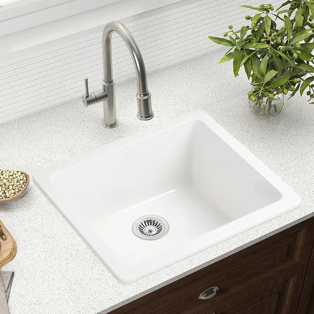 21 Inch L X 18.5 Inch W White Porcelain Single Bowl Kitchen Sink w1272-deen
