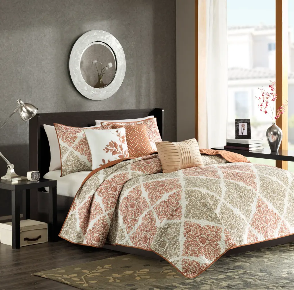 6 Piece Multi Color Printed Quilt Set Throw Pillows Full Queen Beds jla