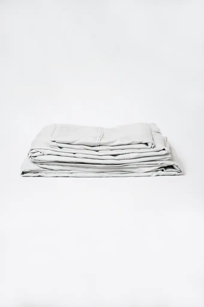 4 Piece Pewter Bamboo Full Sheet Set Sensitive Skin omne sleep