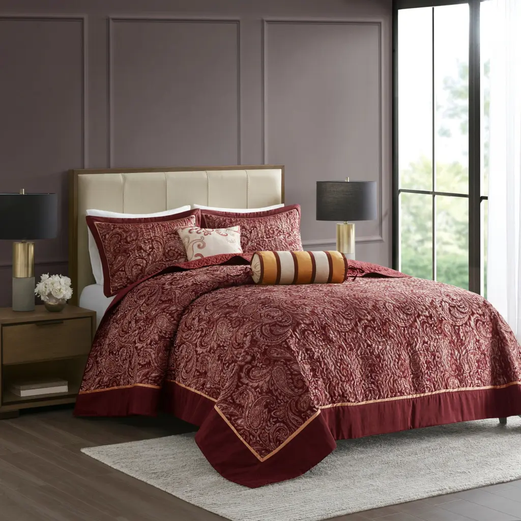 5 Piece Jacquard Bedspread Set Throw Pillows Burgundy King Size jla