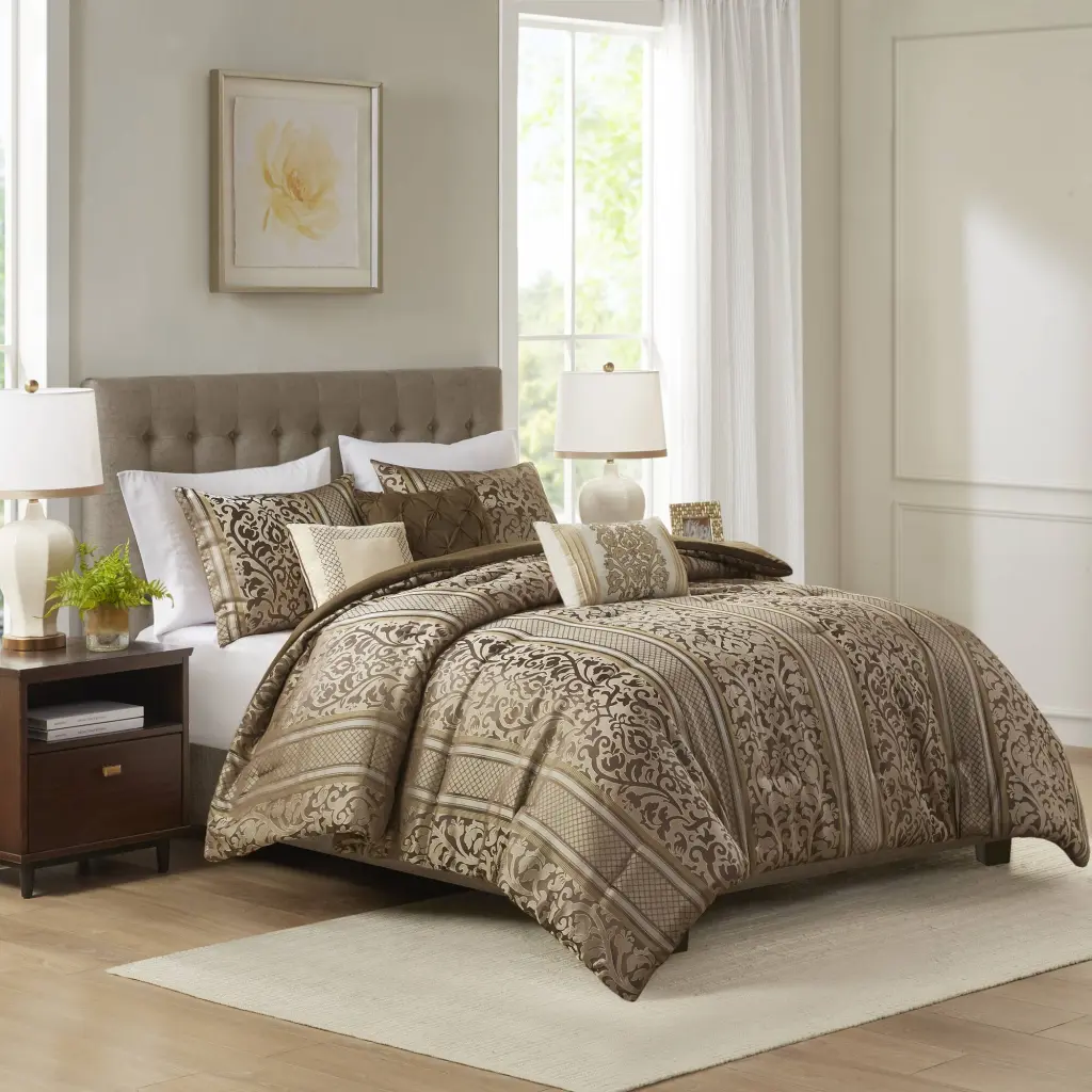 6 Piece Jacquard Easeer Set Throw Pillows King Size Multicolor jla