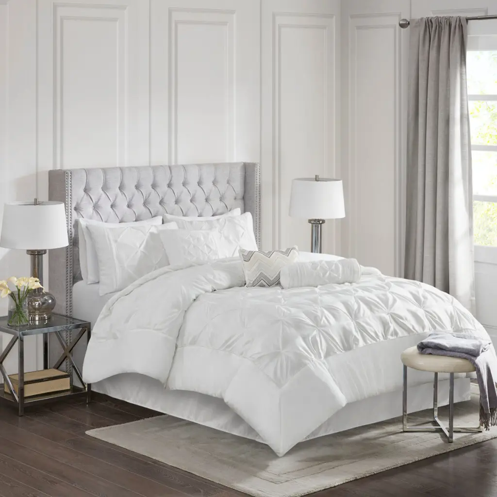 7 Piece Tufted Easeer Set White King Size Polyester Bedding jla
