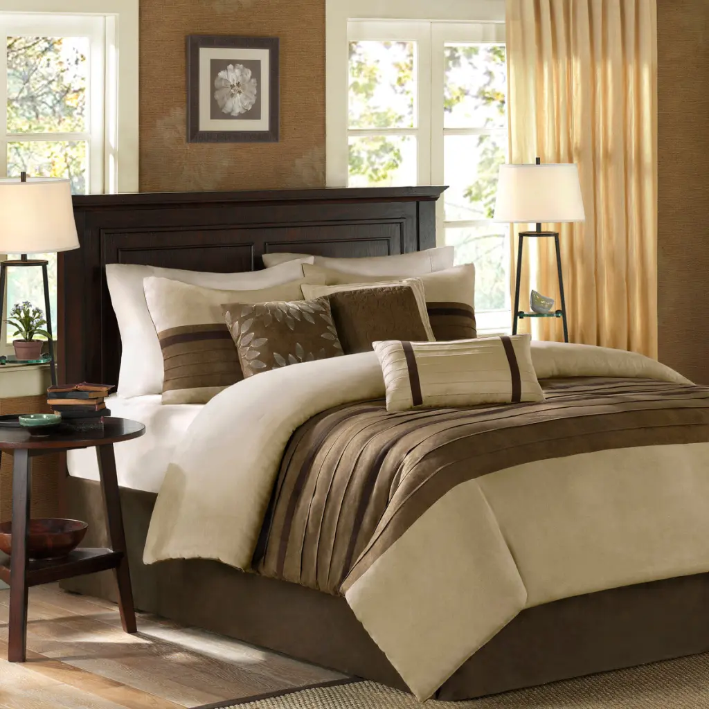 7 Piece Faux Suede Easeer Set Natural King Size Polyester Bedding jla