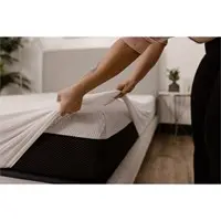 Quiet Comfort Mattress Protector Split Top Queen White Polyester Bed omne sleep
