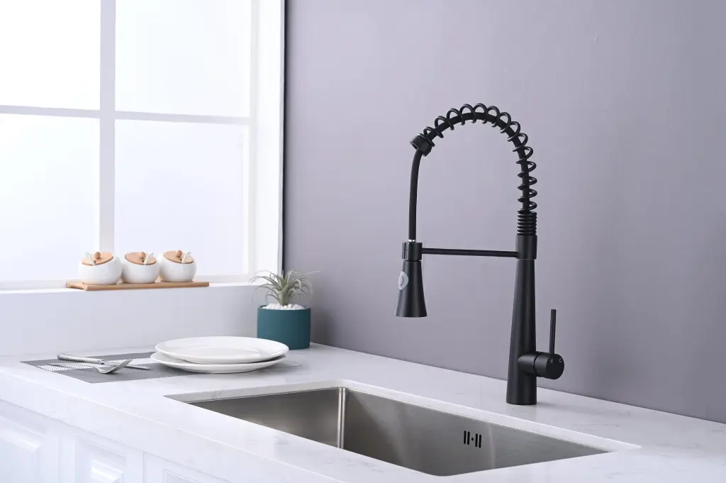 Professional Grade Matte Black Kitchen Faucet Pull Down Sprayer and Magnetic Docking sihua sanitary ware