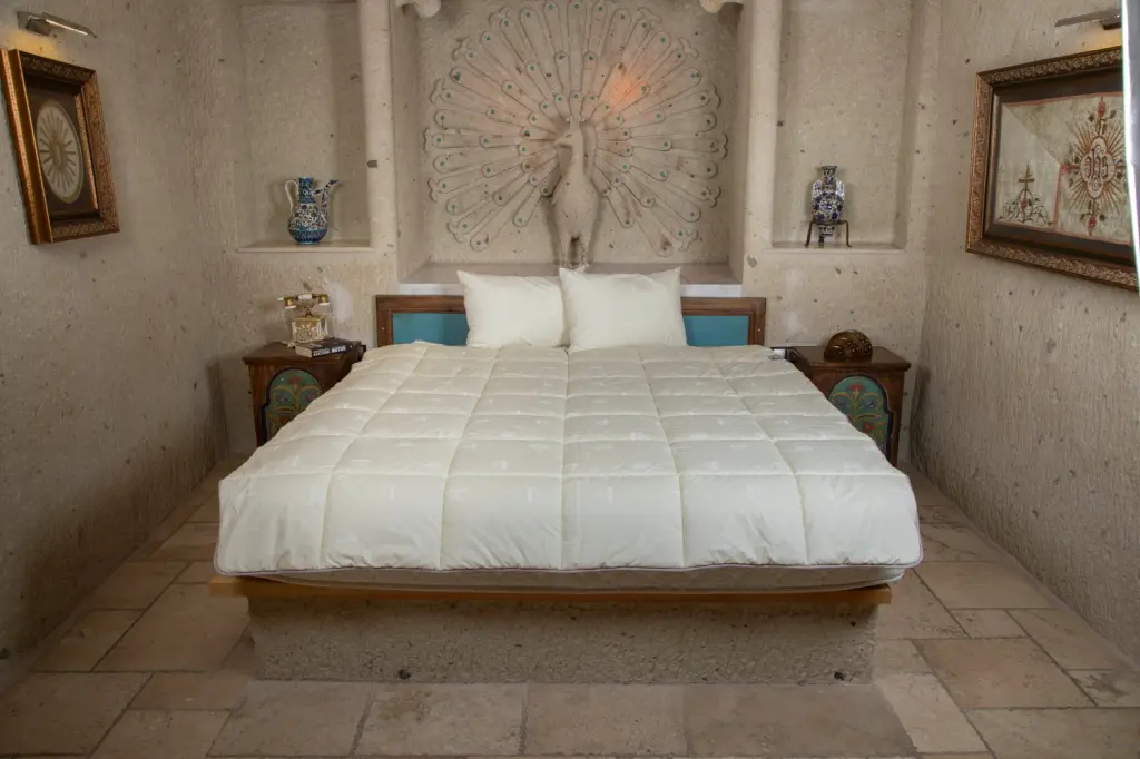 Duvetta Wooly Twin Dimensions Quilt Cream Wool Bedding furnia