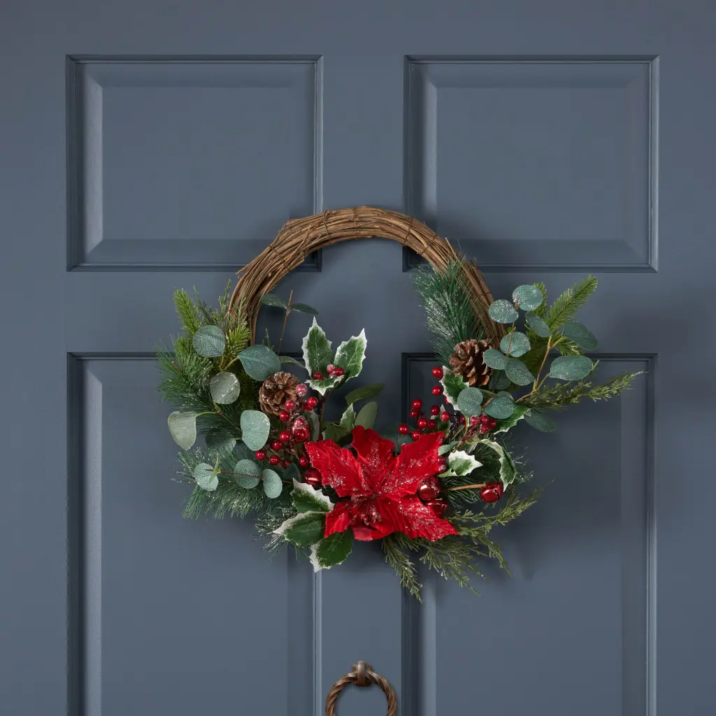23.5 Inch Poinsettia Berry Eucalyptus Half Wreath Green Leaves nh-bc furniturings
