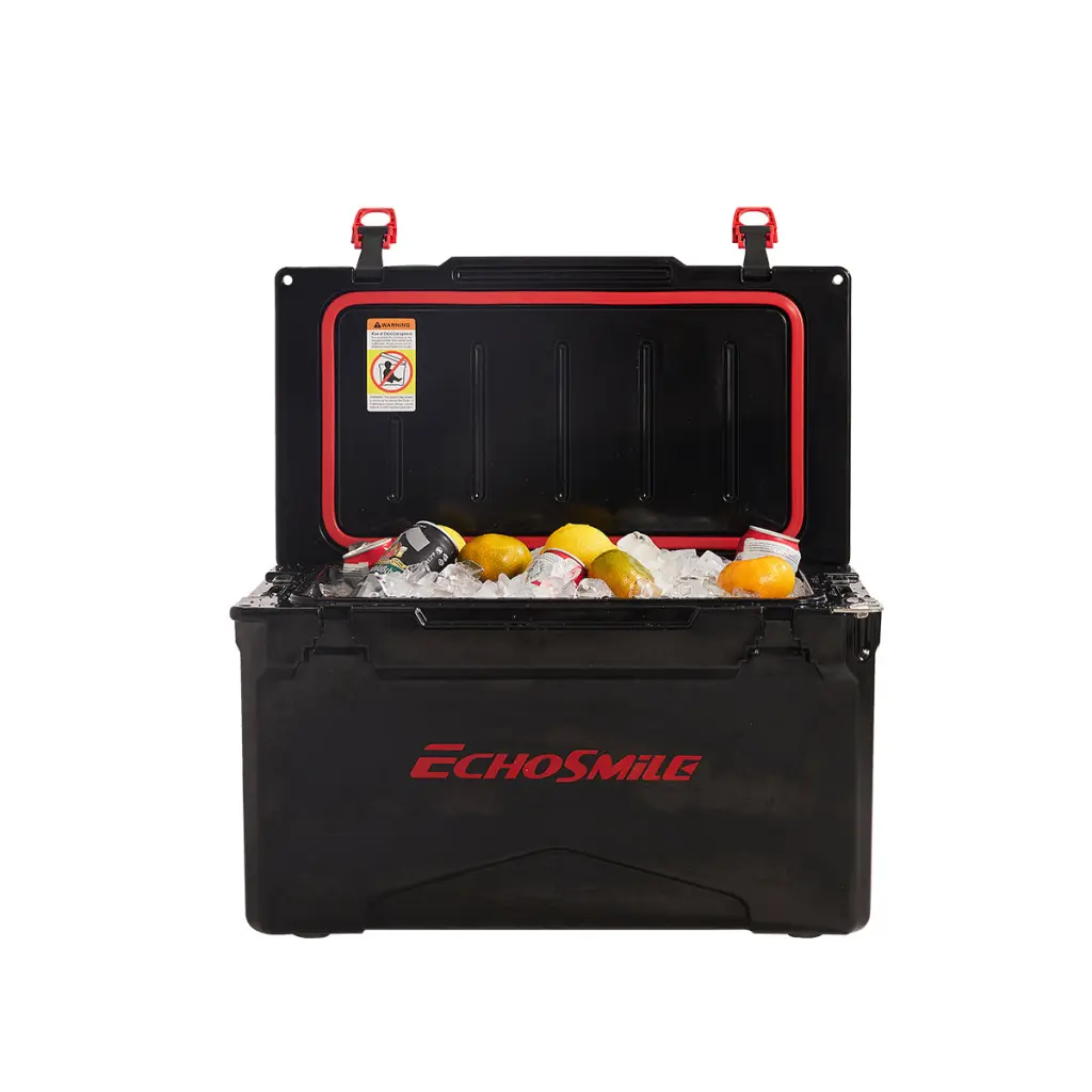 40Qt Hue Black Red Buckle Black Brown Polyethylene Storage Container rigmore
