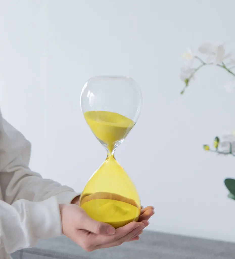 5X14 Inch Hourglass 60 Minute Yellow Glass Timer evergreen decor