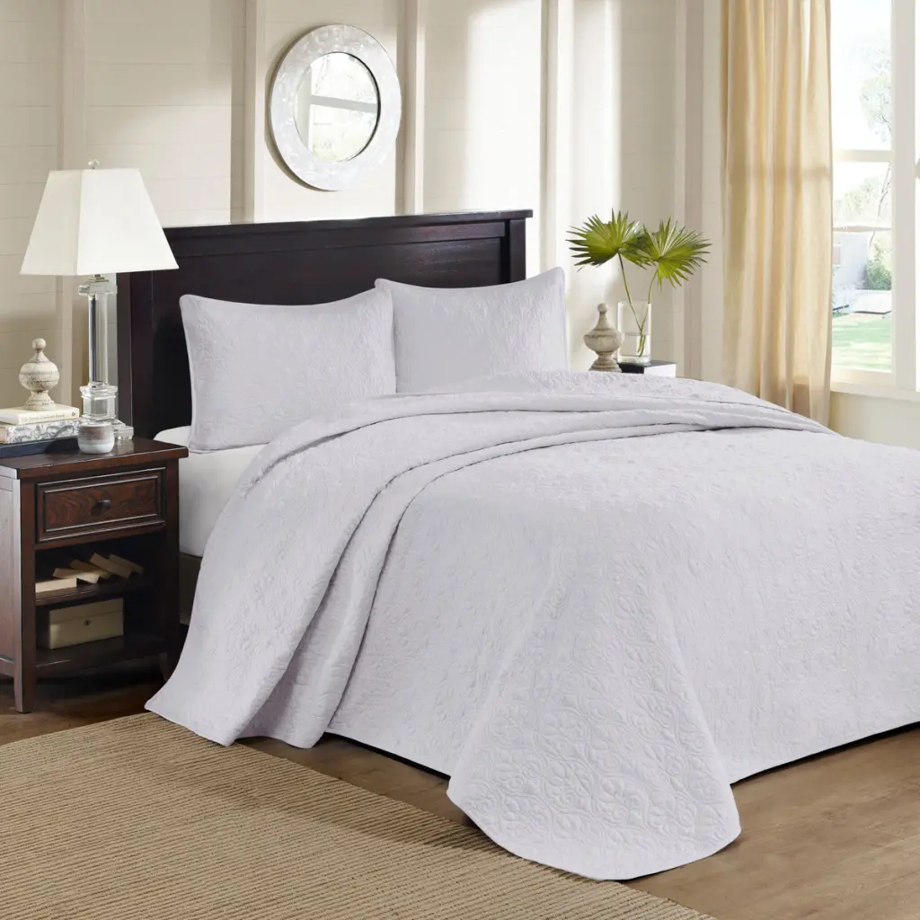 Reversible Bedspread Set - White Twin Size - Cotton Comfort jla